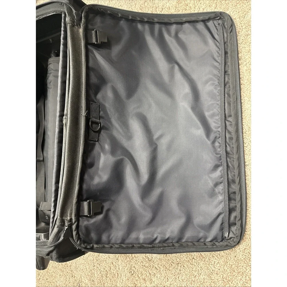 TUMI Suitcase Alpha 22
